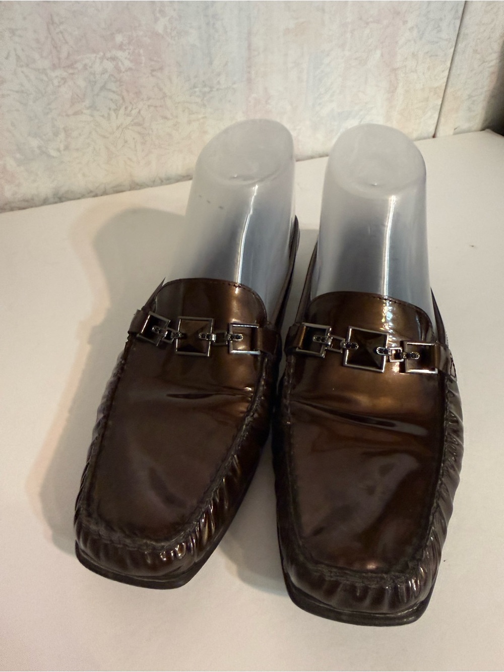 Stuart Weitzman Brown Patent Leather Metal Bit On The Vamp Slide On Loafers 9